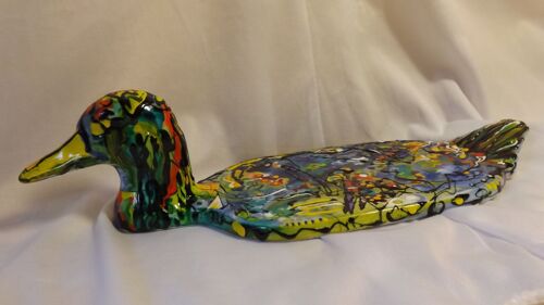 Canard Peint Et Signé En Faience.
