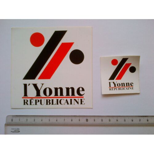 Lot De 2 Autocollants L'yonne Républicaine