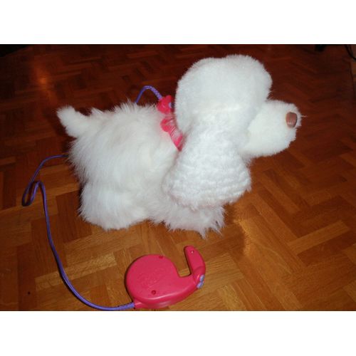 Chien Télécommandé En Peluche Blanc De La Marque Hasbro