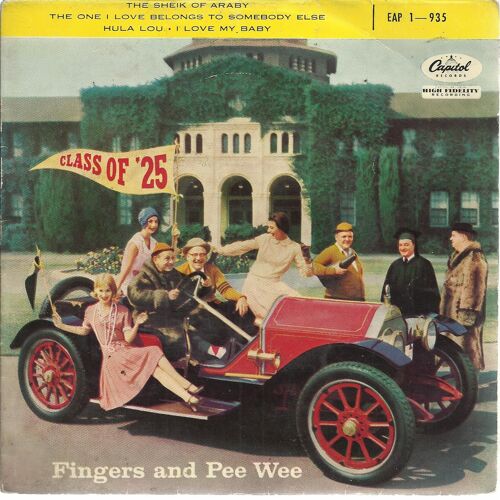Class Of '25 : The Sheik Of Araby (Snyder, Smith,Wheeler) - The One I Love Belongs To Somebody Else (Isham Jones, Gus Kahn) / Hula Lou (Charles King Yellen) - I Love My Baby (Harry Warren Bud Green)