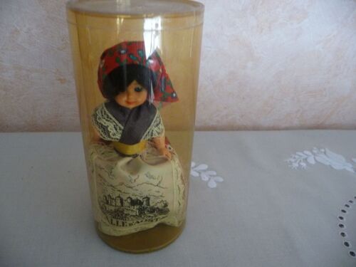 Poupée De La Région Du Val D'aoste