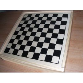 Boîte Réunissant 5 Jeux De Société