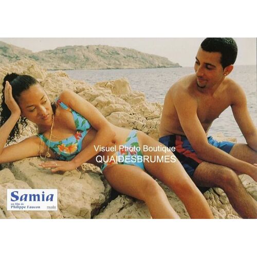 Samia: Photo D'exploitation Cinématographique - Format 21x30 Cm - De Philippe Faucon Avec Lynda Benahouda, Mohamed Chabane-Chaouche, Kheira Oualhaci, Nadia El Koutei, Lakhdar Smati, Marie Rivière 2000