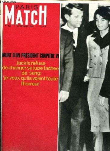 Paris Match N° 933 - Divorce, Le Non Du Pape Est-Il Sans Appel ?, Photographie Officielle A L Elysée, La Princesse Cherche La Main De Son Fiancé, Même Avec De Gaulle Ils Sont Seuls, Ce Jour La, De(...)