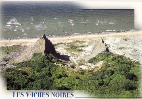 En Normandie, Auberville Entre Houlgate Et Villers Sur Mer, Les Falaises Des Vaches Noires Riches En Fossiles (Ref A 3752)