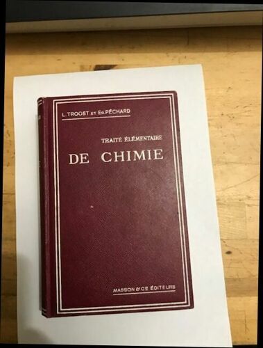 Traité Elementaire De Chimie
