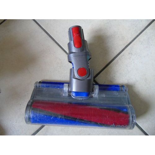 brosse Dyson V7 V8 V10 V11 fonctionne très bien. elle est propre.