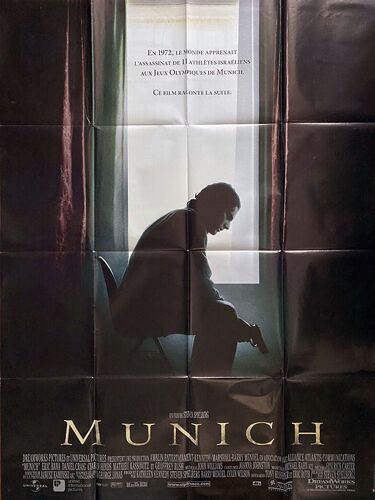 Munich - Véritable Affiche De Cinéma Pliée - Format 120x160 Cm - De Steven Spielberg Avec Eric Bana, Daniel Craig, Ciarán Hinds, Mathieu Kassovitz, Ayelet Zurer, Hanns Zischler, Geoffrey Rush- 2006