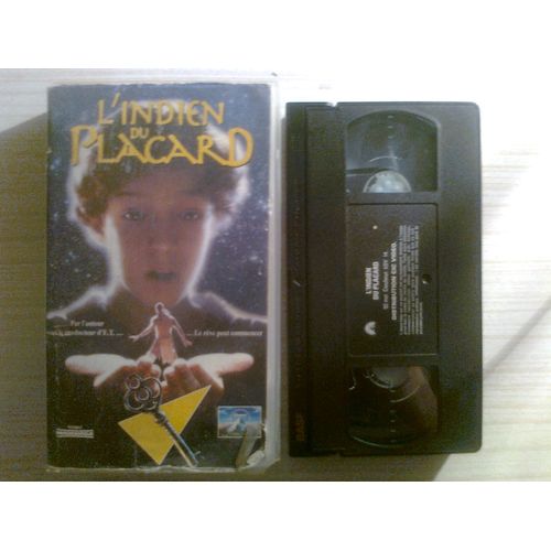 Cassette Vidéo Vhs - L'Indien Du Placard - Hal Scardino