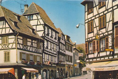 Obernai   La Rue Du Chanoine Gyss