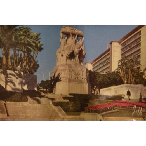 Carte Postale "1019 - Alger. Monument Aux Morts"