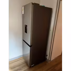 Réfrigérateur Samsung modèle RB34T632DSA.