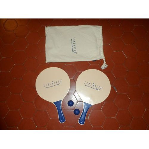 Paire De Raquettes Bois Somewhere