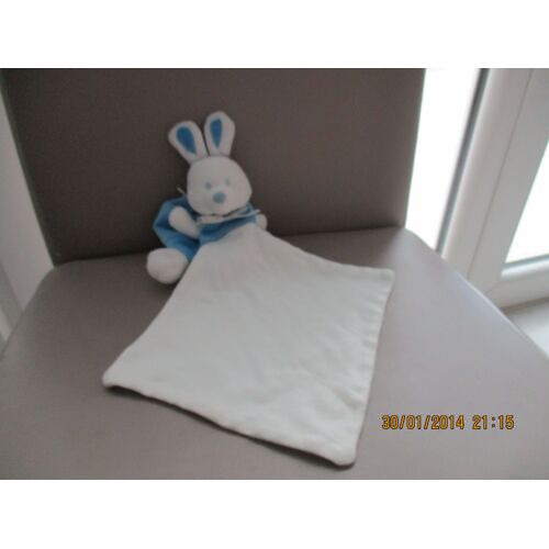 Doudou Lapin Bleu Et Blanc Avec Son Mouchoir Biolane