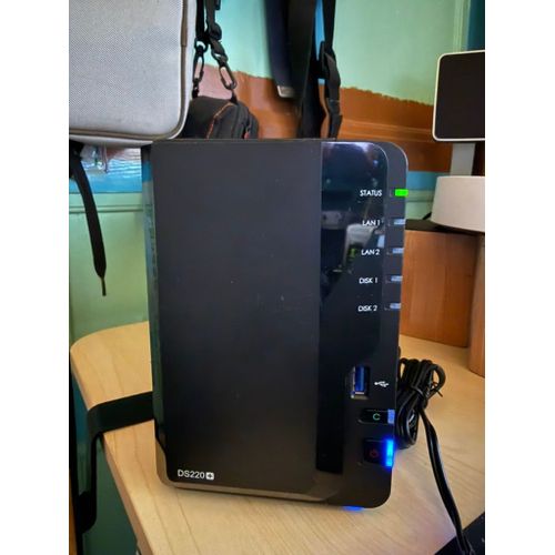 nas synology ds 220+