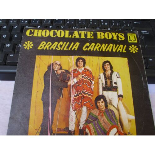 Brasilia-Carnaval  /  Hot Dog