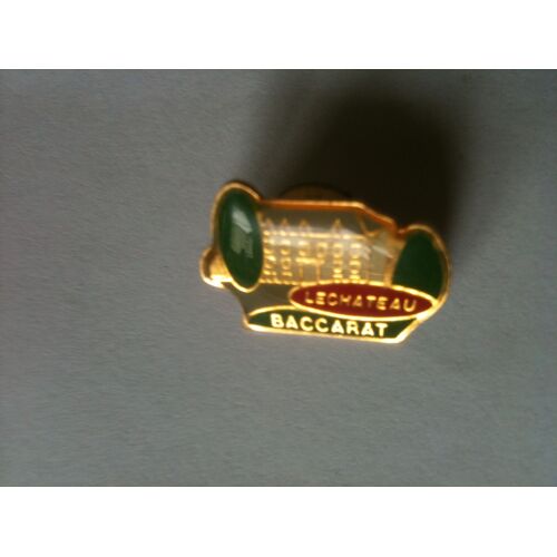 Pin's Baccarat Le Chateau