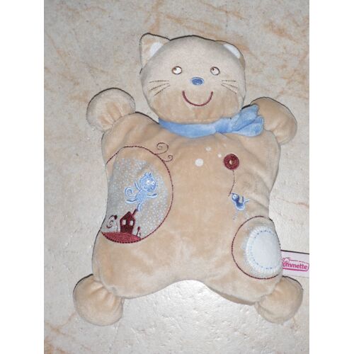Chat Doudou Peluche Coussin Carré Marron Blanc Écharpe Bleu Maison Brodé Pommette