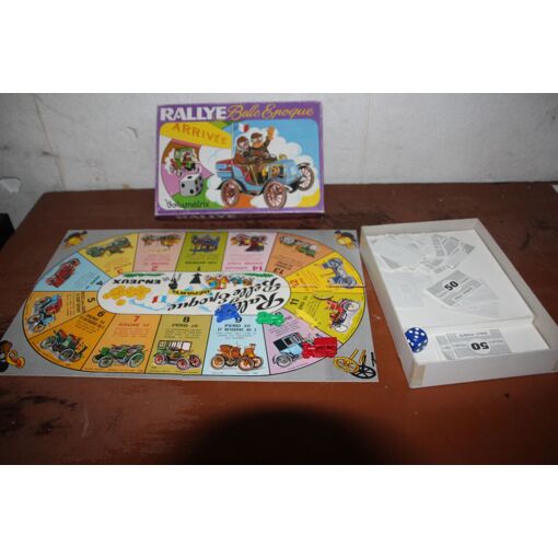 Boîte de jeu éducative Volumetrix vintage Loto les bêtes et leur pet Boîte de jeu éducative Volumetrix vintage Loto les bêtes et leur pet
