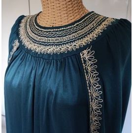 Robe Longue / Caftan Vert Broderie Dorée Taille Unique