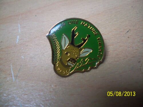 Pin's Chasse Cerf Chevreuil Pour Une Nature Vivante Fdc 56