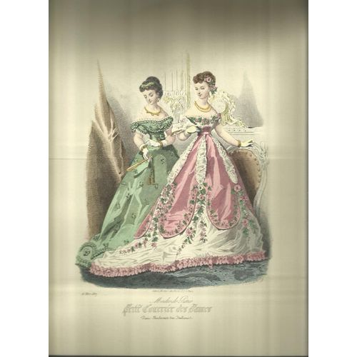 Gravure Xixe Siécle Modes De Paris , Petit Courrier Des Dames " Deux Femmes En Robe De Soirée Dans Un Salon " .