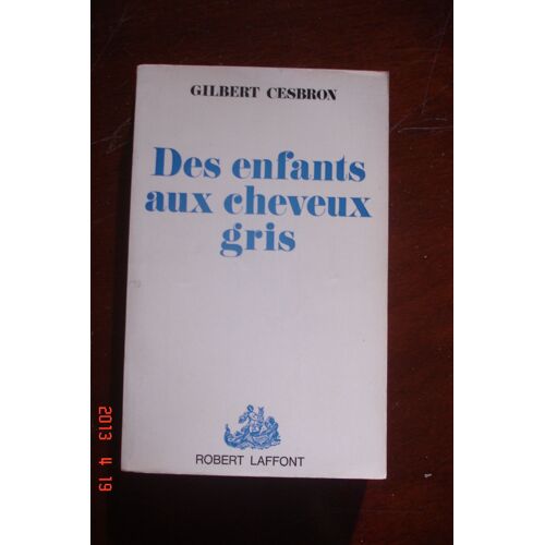 Des Enfants Aux Cheveux Gris.