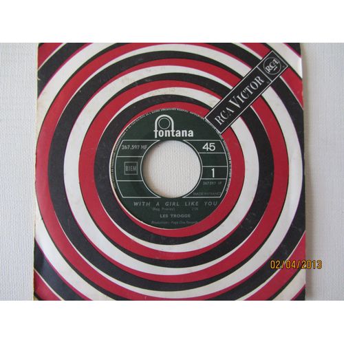 Juke Box : With A Girl Like You - I Want You