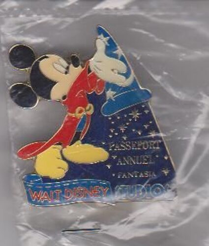 Pin's Disneyland Paris - Passeport Annuel Fantasia