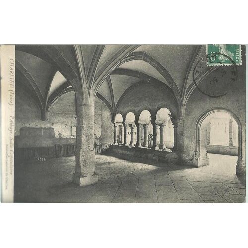 Charlieu - Loire - Abbaye Salle Capitulaire 1908