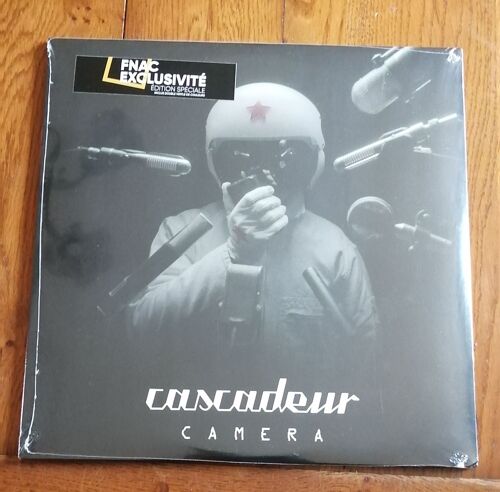 Album Double 2x Lp 33t 12 " Vinyle Cascadeur " Caméra " 14 Titres De 2018 Electronic Ambient En Édition Limitée Vinyles Blancs Avec Étoile Rouge