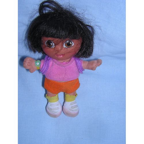 Lot De 2 Poupées Dora.