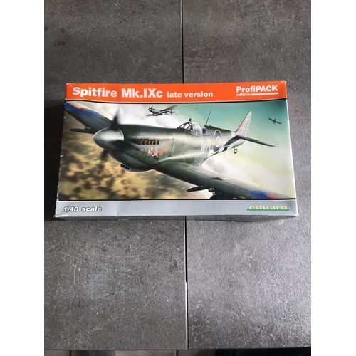 Maquette Avion Eduard Spitfire Mk.Ixc Late Version Edition Profipack 1/48 8281-Eduard