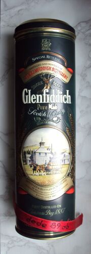 Boite À Whisky " Glenfiddich " Tradition Pure Malt . Dorures & Noms En Reliefs.