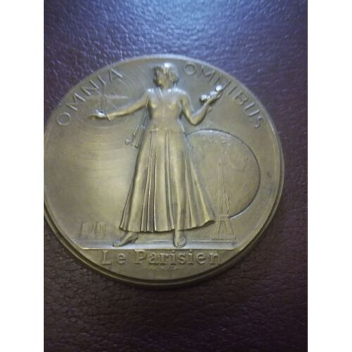 Médaille Le Parisien Libéré  1944-1954 Graveur Bazor