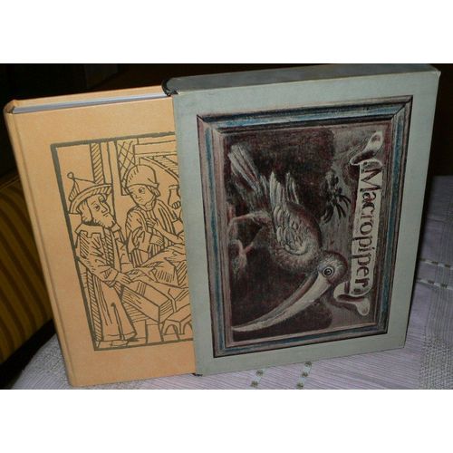 Livre D'or Des Apothicaireries De France