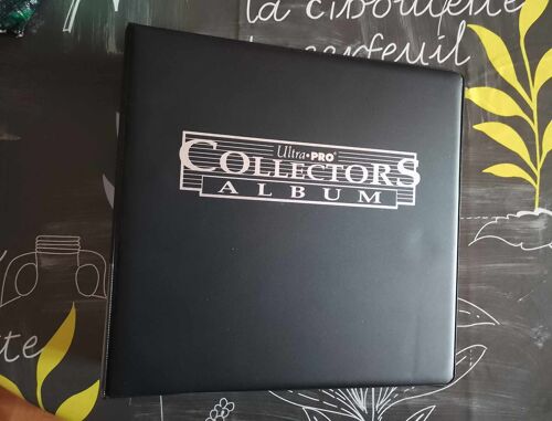 Classeur A4 Ultra Pro Collectors Noir