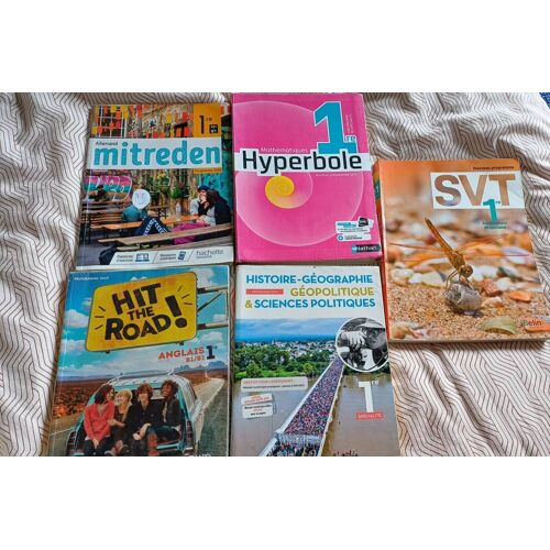 Livres 1ere Générale Allemand/ Anglais/Hyperbole Maths/ Svt / Histoire Géopolitique