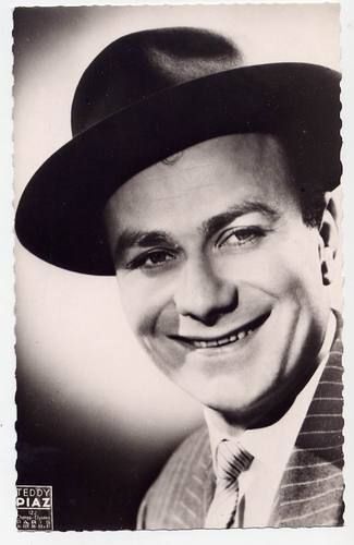 Carte Postale 9x14cm Humoriste Francais Fernand Raynaud Années 50/60 / Photo Teddy Piaz / Bords Dentelés