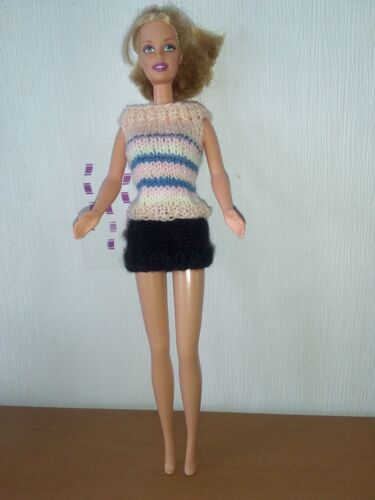 Haut N° 46 Tricoté Main Pour Poupée Barbie