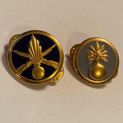 Insigne De Veste Militaire / Infanterie / École Militaire