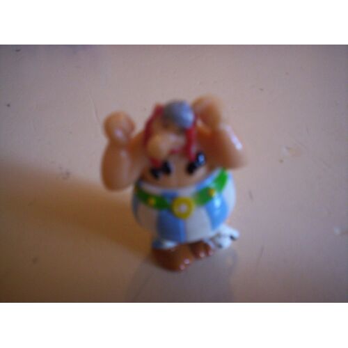 1 Personnage Obelix Kinder