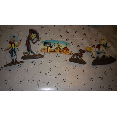 Lot De 4/5 Figurines Lucky Luke De Casino