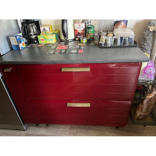 Cuisine Complète En Rouge Laqué Italien 