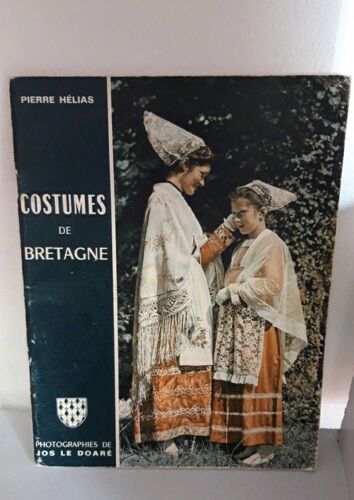 Costumes De Bretagne 