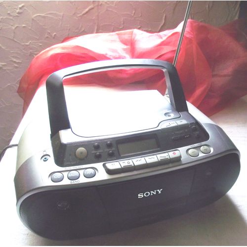 CD Radio Cassette corder SONY Model NO CFD SO1