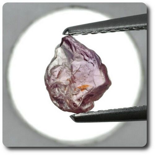 0.91 Carats Cristal De Saphir Madagascar.