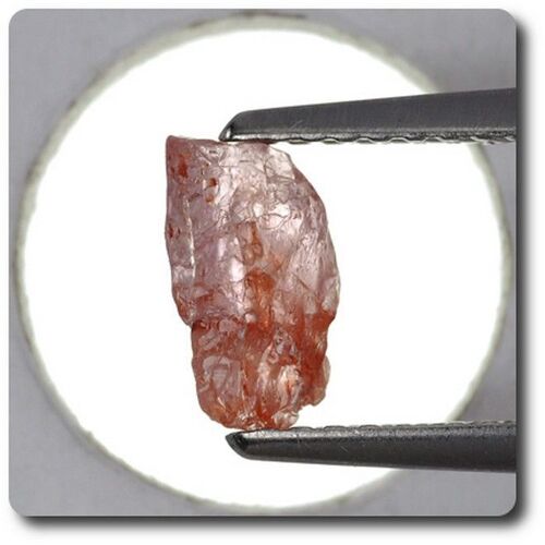 0.86 Carats Cristal De Saphir Madagascar.