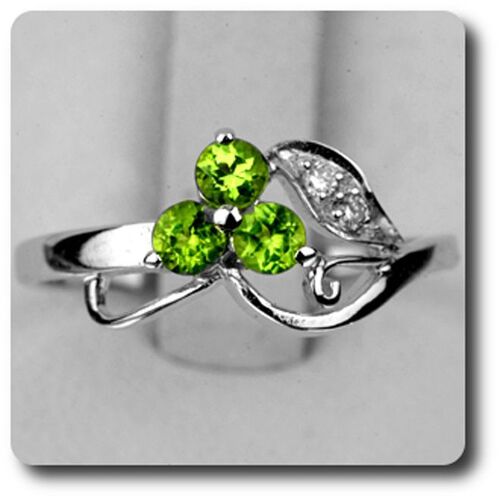 Bague Peridot & Diamant Argent 925 + Plaqué Or Blanc 14 K.