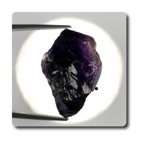 17.96 Carats Cristal D' Amethyste Uruguay.